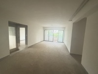 4室2廳1陽(yáng)臺(tái) 假日城市芳華客廳