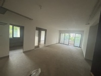 4室2廳1陽(yáng)臺(tái) 假日城市芳華客廳