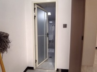 2室2廳1陽臺 春苑小區(qū)門廳