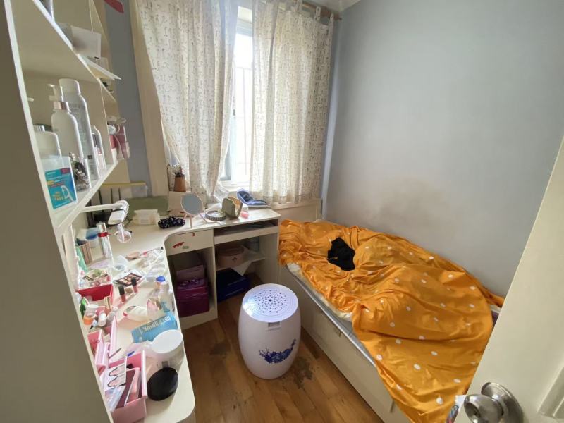 棕树营小区卧室