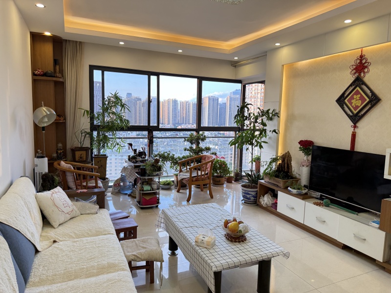 3室2廳1陽臺 潤城十一區(qū)客廳