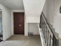 4室2廳2陽臺(tái) 中海云麓九里一期別墅門廳