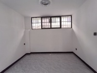 2室2廳1陽臺 春苑小區(qū)臥室