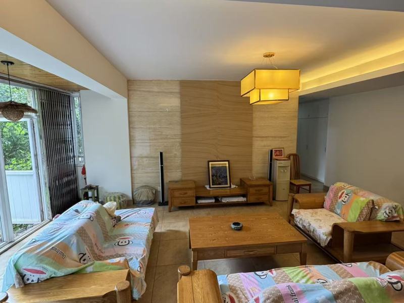 5室3廳2陽臺 高新文翠園客廳