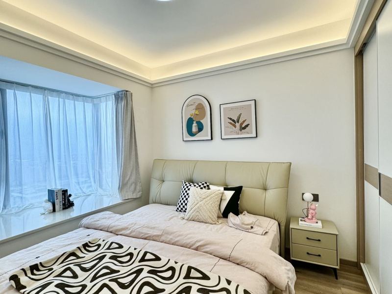 3室2廳1陽(yáng)臺(tái) 彩云城辰灣臥室