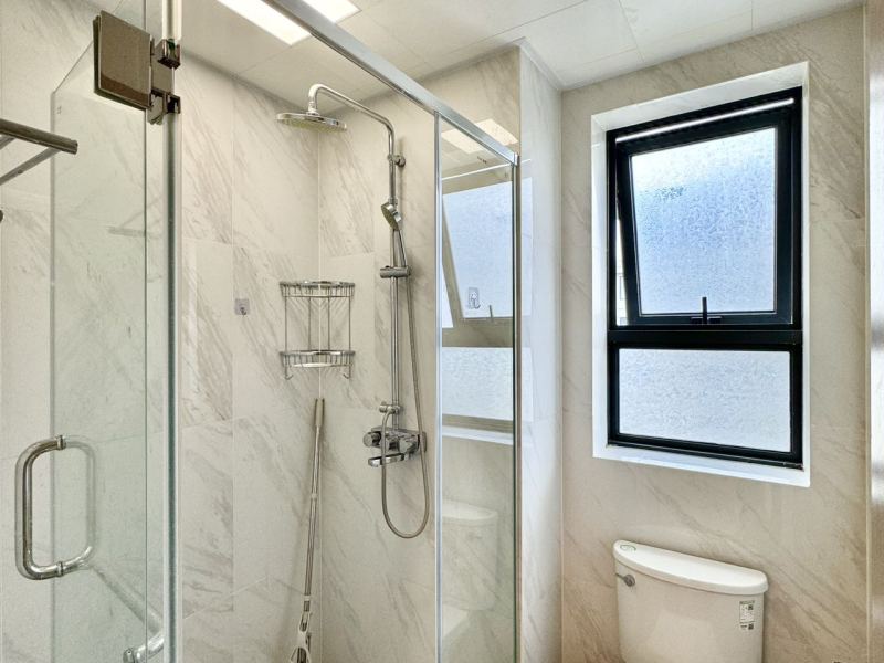 3室2廳1陽(yáng)臺(tái) 彩云城辰灣衛(wèi)生間