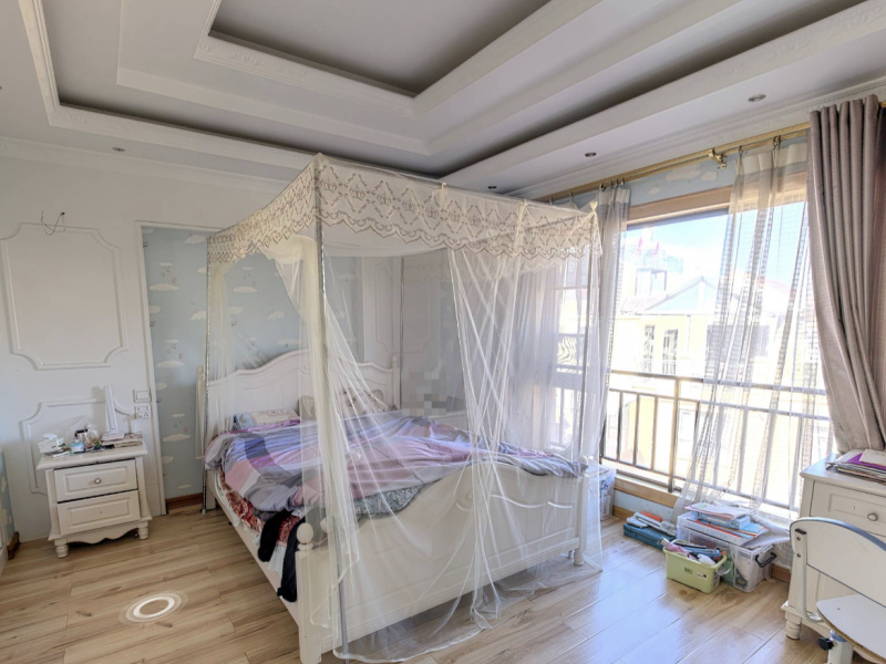 5室3廳2陽臺 果林湖畔別墅臥室