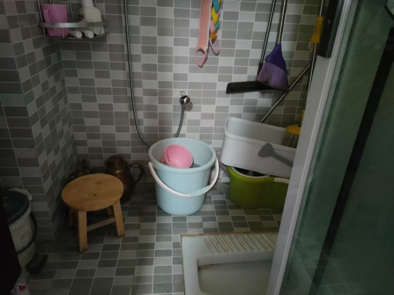 2室2廳1陽(yáng)臺(tái) 高美云安衛(wèi)生間