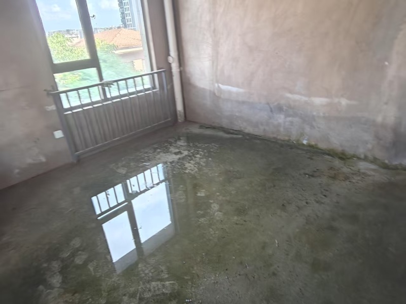 6室3廳3陽臺 中天城.央墅別墅臥室