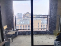 3室2廳2陽臺 保利璽樾樾公館陽臺