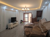 6室2廳2陽(yáng)臺(tái) 西府景苑客廳