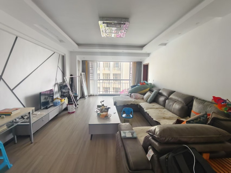 3室2廳1陽臺 藍(lán)山數(shù)碼客廳