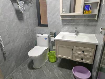 3室2廳2陽臺 山海灣衛(wèi)生間