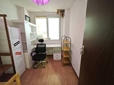 3室2廳1陽(yáng)臺(tái) 昆華醫(yī)院職工宿舍