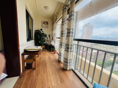 3室1廳1陽臺 興港瓏灣