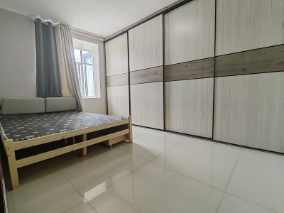 1室2廳1陽(yáng)臺(tái) 新聞路268號(hào)