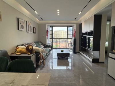 3室2廳2陽臺 紅星國際紫郡