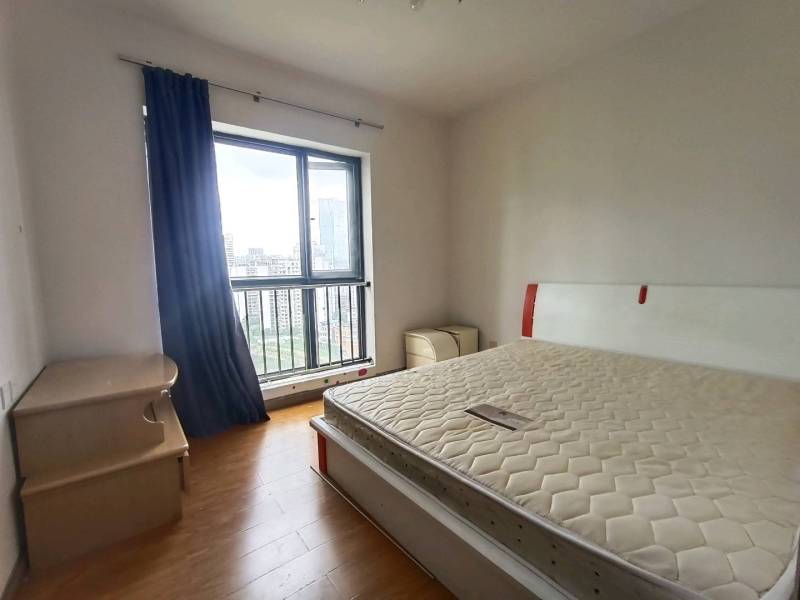 3室2廳2陽(yáng)臺(tái) 俊發(fā)逸天峰臥室