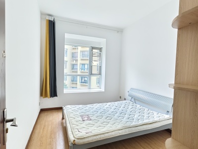 3室2廳1陽(yáng)臺(tái) 滇池印象花園