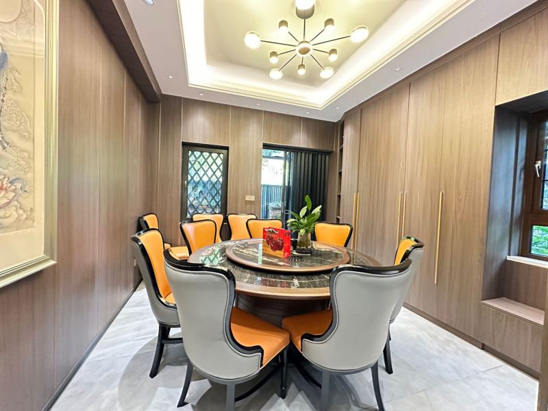 6室3廳5陽(yáng)臺(tái) 公園1903康醍別墅餐廳