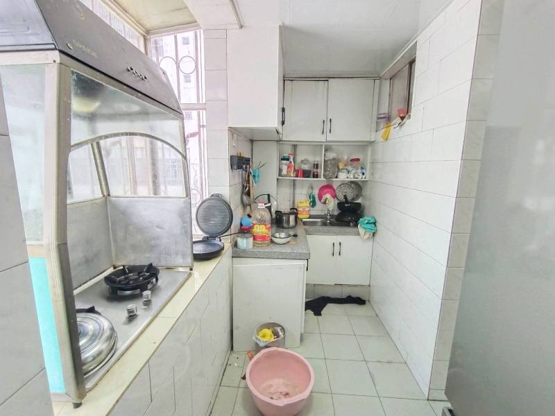 2室2廳1陽臺 金星小區(qū)廚房