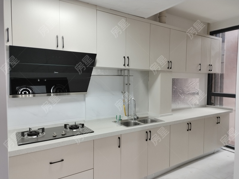 3室2廳2陽臺(tái) 潤城五福臨廚房