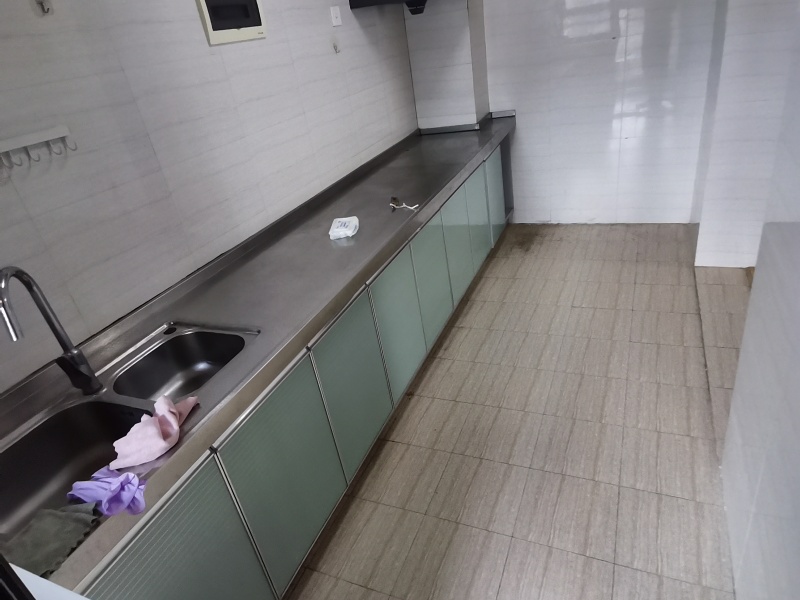 3室2廳1陽臺 潤城四區(qū)廚房