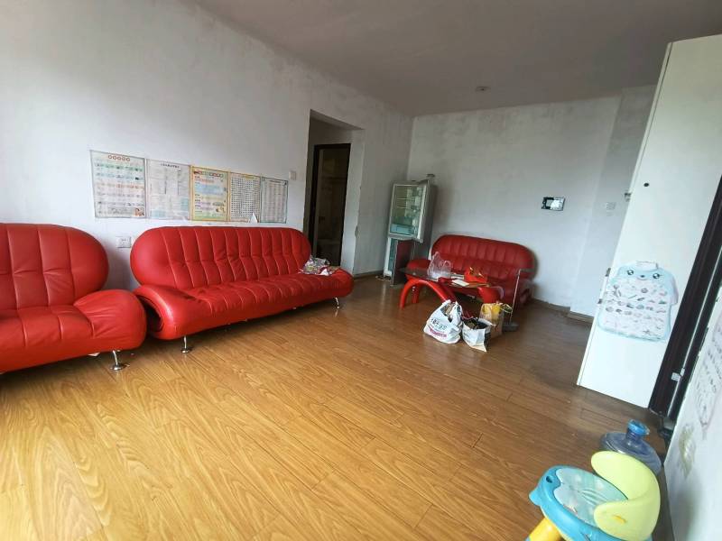 3室2廳2陽(yáng)臺(tái) 俊發(fā)逸天峰客廳