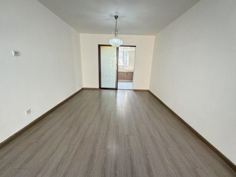 5室2廳 世紀城華春苑餐廳