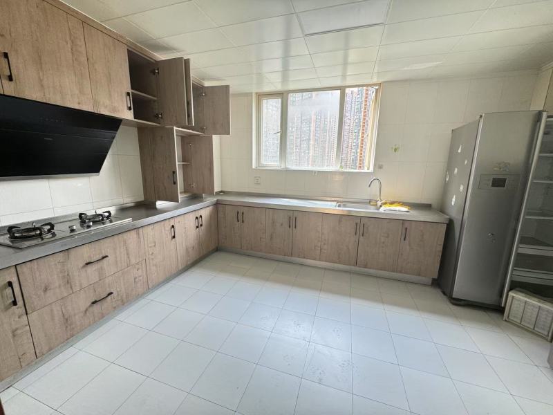 5室2廳 世紀城華春苑廚房