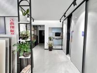 3室2廳2陽(yáng)臺(tái) 新希望希望匯餐廳