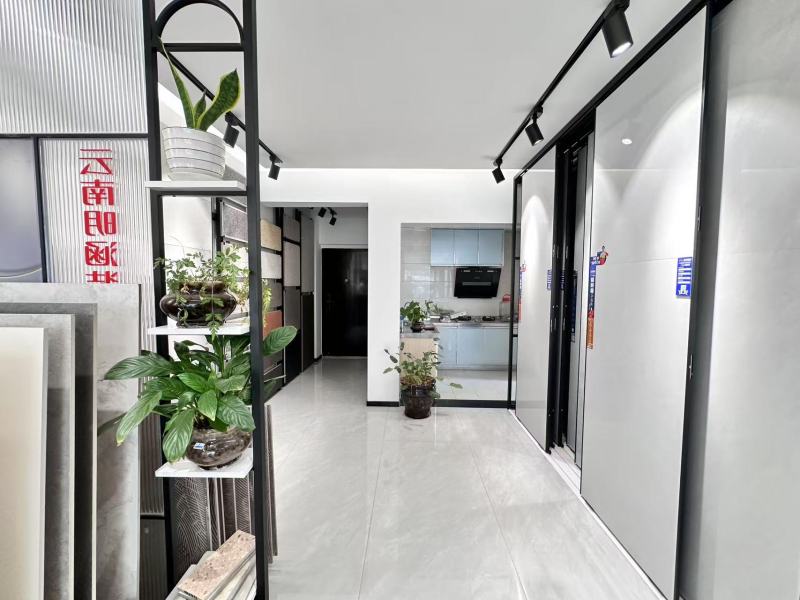 3室2廳2陽(yáng)臺(tái) 新希望希望匯餐廳