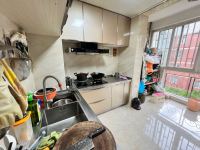 3室2廳1陽臺 金泉小區(qū)二期廚房