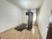 5室2廳 世紀城華春苑臥室