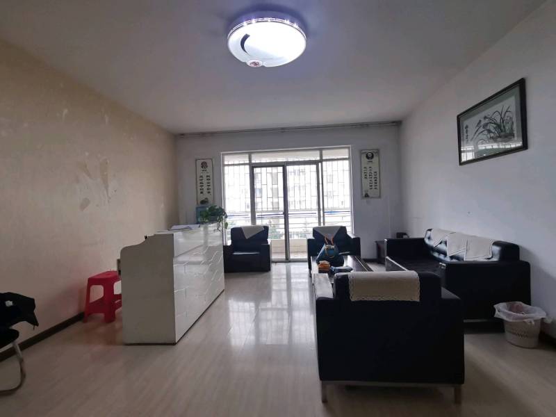 3室2廳2陽臺(tái) 江東耀龍康城客廳