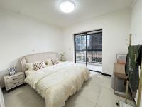 3室2廳2陽臺 融城優(yōu)郡臥室