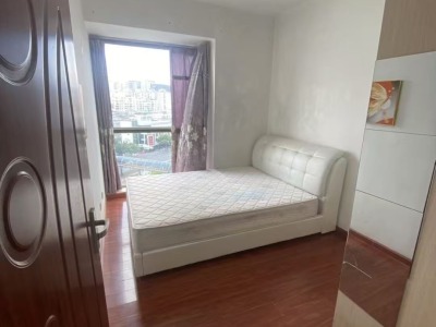 1室1廳1陽臺 世紀(jì)俊園