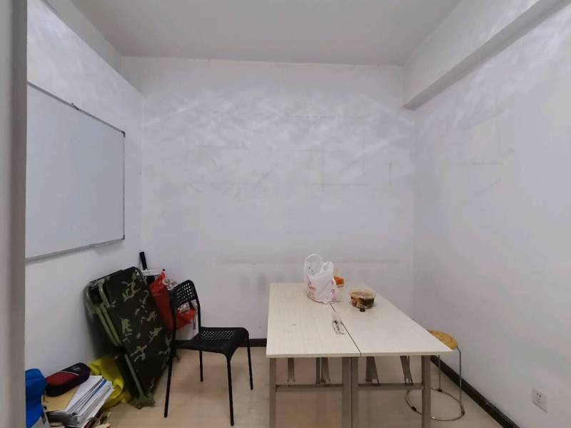 3室2廳2陽臺(tái) 江東耀龍康城餐廳