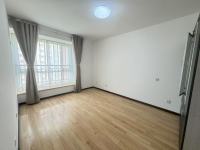 5室2廳 世紀城華春苑臥室