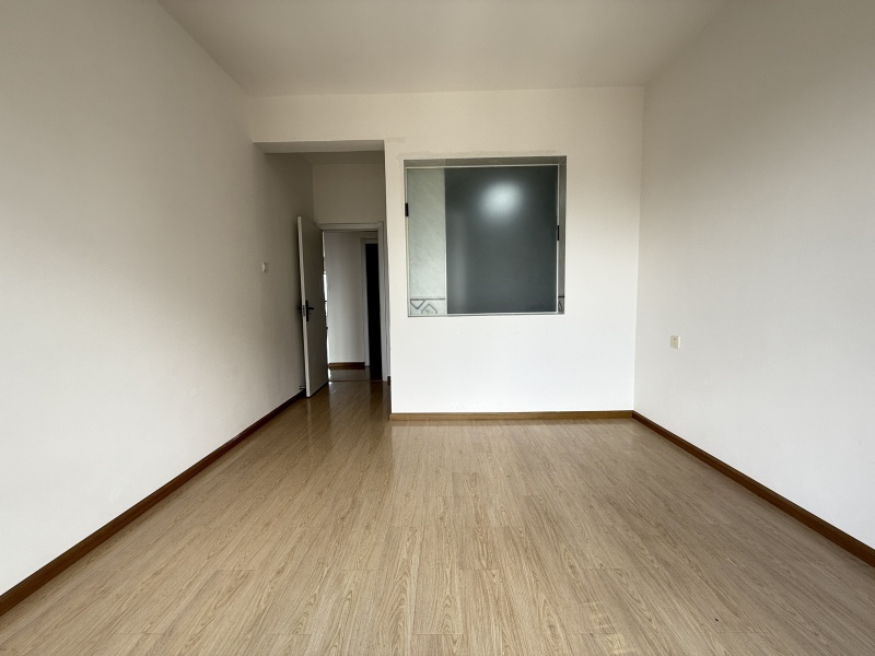 4室2廳2陽臺 瑞鼎城一期臥室