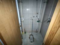 2室2廳1陽(yáng)臺(tái) 托福園衛(wèi)生間