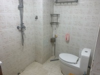 3室1廳1陽臺 興港瓏灣衛(wèi)生間