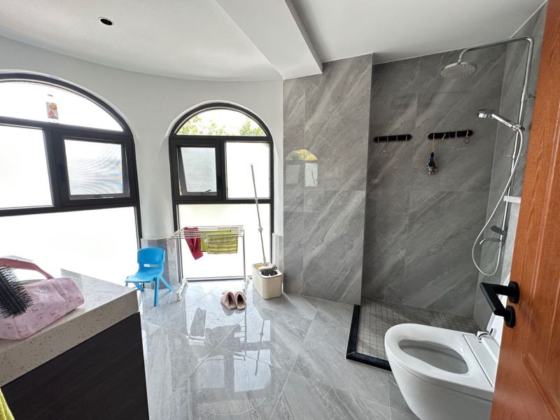 6室3廳5陽(yáng)臺(tái) 公園1903康醍別墅衛(wèi)生間