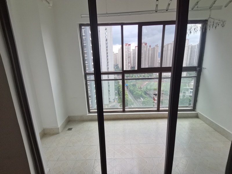 3室2廳1陽臺 潤城四區(qū)陽臺