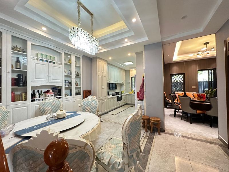 6室3廳5陽(yáng)臺(tái) 公園1903康醍別墅餐廳