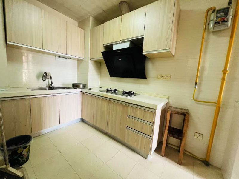 3室1廳1陽臺 興港瓏灣廚房