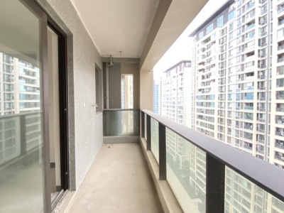 4室2廳2陽(yáng)臺(tái) 昆明融創(chuàng)文旅城山語(yǔ)海南區(qū)