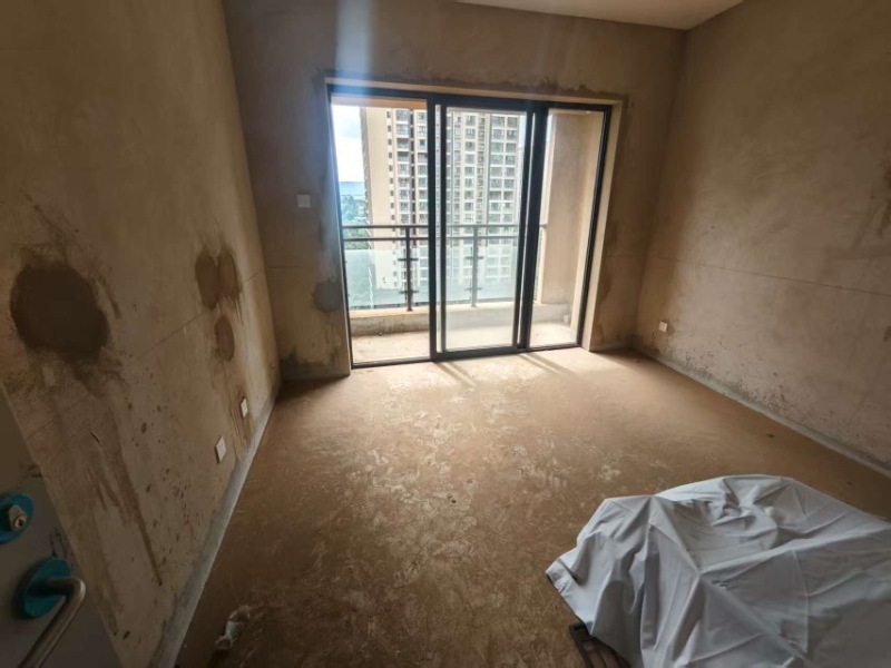 5室2廳2陽臺 昆明湖上壩7號地塊瀾庭臥室