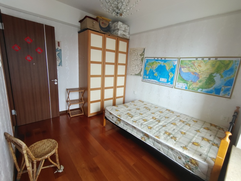 4室2廳2陽(yáng)臺(tái) 金域緹香臥室