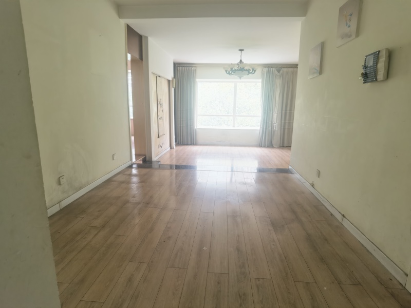 3室2廳 云南映象C區(qū)客廳